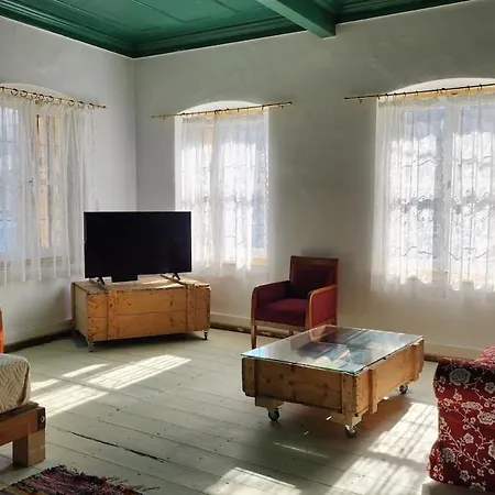 Apartment Milias Loft, In The Heart Of
